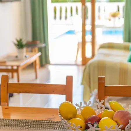 아파트 Marina -cala Enporter- *